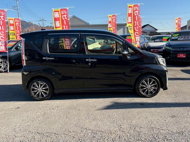 ステラ カスタムＲ　スマートアシスト　ワンオーナー　ワイドＳＤナビ・フルセグＴＶ　Ｂｌｕｅｔｏｏｔｈ　ＤＶＤ　バックカメラ　ビルトインＥＴＣ　シートヒーター　エアアイドル　純正フロアマット・サイドバイザー　ＬＥＤヘットライト＆フォグ（4枚目）