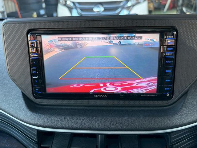ステラ カスタムＲ　スマートアシスト　ワンオーナー　ワイドＳＤナビ・フルセグＴＶ　Ｂｌｕｅｔｏｏｔｈ　ＤＶＤ　バックカメラ　ビルトインＥＴＣ　シートヒーター　エアアイドル　純正フロアマット・サイドバイザー　ＬＥＤヘットライト＆フォグ（17枚目）