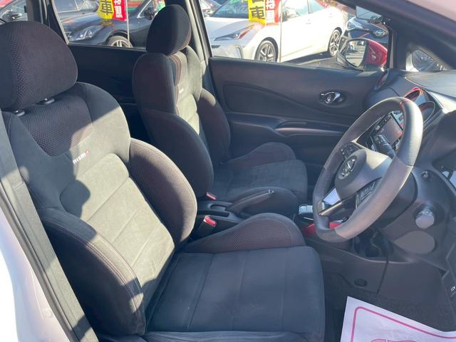 ノート ｅ－パワーニスモ　車検２年付　純正ナビ・フルセグＴＶ　ＤＶＤ　Ｂｌｕｅｔｏｏｔｈ　ＭＳ　バックカメラ　アラウンドビューモニター　ＥＴＣ　純正ドライブレコーダー　デジタルインナーミラー　エマージェンシーブレーキ（12枚目）