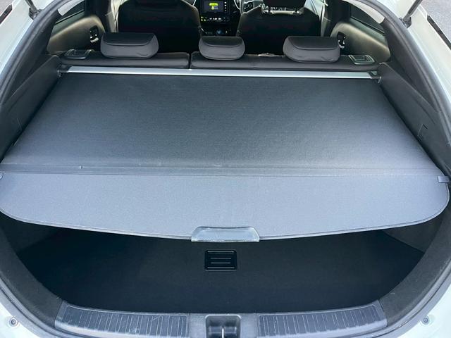 プリウス Ｓ　車検整備付　ＴＲＤエアロパーツセット　新品ラックレザー調シートカバー　ワイドＳＤナビ　フルセグＴＶ　ＤＶＤ再生　Ｂｌｕｅｔｏｏｔｈ　バックモニター　クリアランスソナー　ビルトインＥＴＣ（12枚目）