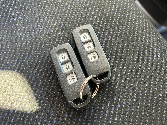 Ｎ－ＢＯＸ Ｇ・ターボＬパッケージ　４ＷＤ　左側電動スライドドア　ナビＴＶ　バックカメラ　シートヒーター　ＥＴＣ　横滑り防止　ライトレベライザー　クルーズコントロール　プッシュスタート　オートエアコン　アルミ（33枚目）