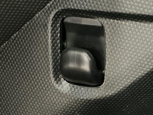 タフト Ｇ　クロムベンチャー　衝突軽減装置　Ｓヒーター　パークセンサー　Ｂカメラ　電動格納式ミラー　車線逸脱警報装置　サンル－フ　Ａ－ＳＴＯＰ　ＬＥＤヘッドライト　イモビ　オートマチックハイビーム　ＴＶ　オートライト（29枚目）