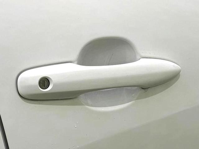 ヤリス ハイブリッドX 保証書/ディスプレイオーディオ/トヨタセーフティセンス/車線逸脱防止支援システム/USBジャック/Bluetooth接続/ETC/EBD付ABS/横滑り防止装置/アイドリングストップ 禁煙車(31枚目)