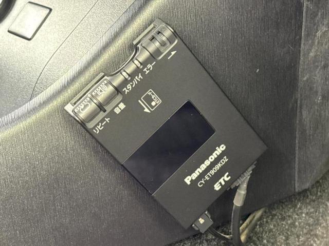 プリウス L 保証書/社外 メモリーナビ/パーキングアシスト バックガイド/ドライブレコーダー 前後/ETC/EBD付ABS/横滑り防止装置/アイドリングストップ/バックモニター/ワンセグTV/DVD バックカメラ(18枚目)