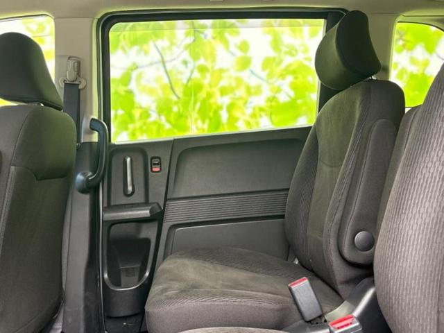 フリード G 新品タイヤ/保証書/純正 SDナビ/ドライブレコーダー 社外/Bluetooth接続/ETC/EBD付ABS/横滑り防止装置/ワンセグTV/DVD/エアバッグ 運転席/エアバッグ 助手席 DVD再生(23枚目)