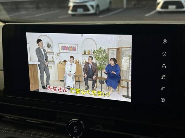 セレナ ハイウェイスターＶ　保証書／ディスプレイオーディオ＋ナビ１２．３インチ／インテリジェントルームミラー／エマージェンシーブレーキ／両側電動スライドドア／アラウンドビューモニター／車線逸脱防止支援システム　全周囲カメラ（12枚目）