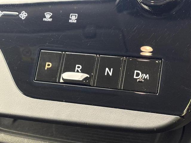 セレナ ハイウェイスターＶ　保証書／ディスプレイオーディオ＋ナビ１２．３インチ／インテリジェントルームミラー／エマージェンシーブレーキ／両側電動スライドドア／アラウンドビューモニター／車線逸脱防止支援システム　全周囲カメラ（18枚目）