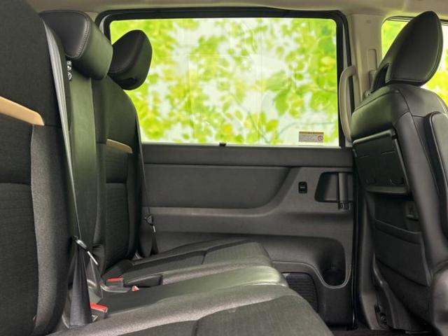 セレナ ハイウェイスターＶ　保証書／ディスプレイオーディオ＋ナビ１２．３インチ／インテリジェントルームミラー／エマージェンシーブレーキ／両側電動スライドドア／アラウンドビューモニター／車線逸脱防止支援システム　全周囲カメラ（24枚目）