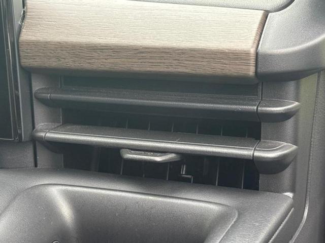 セレナ ハイウェイスターＶ　保証書／ディスプレイオーディオ＋ナビ１２．３インチ／インテリジェントルームミラー／エマージェンシーブレーキ／両側電動スライドドア／アラウンドビューモニター／車線逸脱防止支援システム　全周囲カメラ（42枚目）