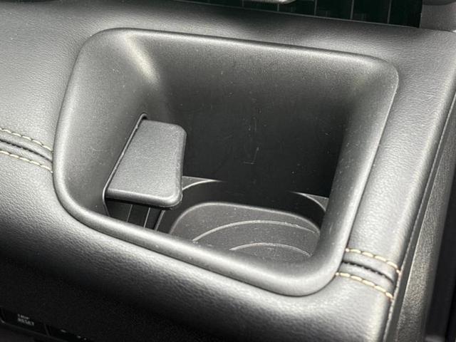 セレナ ハイウェイスターＶ　保証書／ディスプレイオーディオ＋ナビ１２．３インチ／インテリジェントルームミラー／エマージェンシーブレーキ／両側電動スライドドア／アラウンドビューモニター／車線逸脱防止支援システム　全周囲カメラ（43枚目）