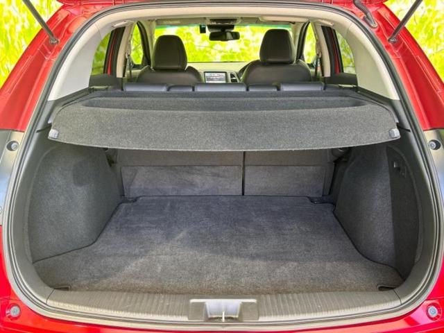 ヴェゼル ハイブリッドＺ・ホンダセンシング　新品タイヤ／保証書／純正　ＳＤナビ／ホンダセンシング／シートヒーター／車線逸脱防止支援システム／シート　ハーフレザー／ドライブレコーダー　純正／ヘッドランプ　ＬＥＤ／ＵＳＢジャック　バックカメラ（8枚目）