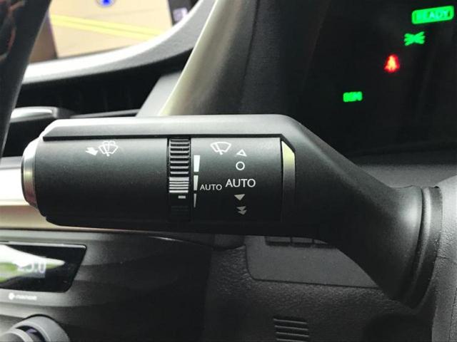 国産車から輸入車まで多様なお客様のニーズのお応えできるように、全国規模で豊富な在庫展開！車のことならＷＥＣＡＲＳへ！