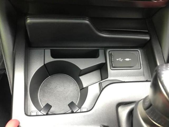 お車に合わせて無料保証以外にも、保証範囲、期間、距離を拡充させた有料保証もご用意しております！中古車の購入が初めてで不安・・・というお客様もご安心ください！