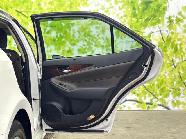 クラウンハイブリッド ハイブリッドロイヤルサルーンG 新品タイヤ/保証書/純正 8インチ ナビ/シートヒーター/ヘッドランプ LED/USBジャック/Bluetooth接続/ETC/EBD付ABS/横滑り防止装置/アイドリングストップ バックカメラ(21枚目)