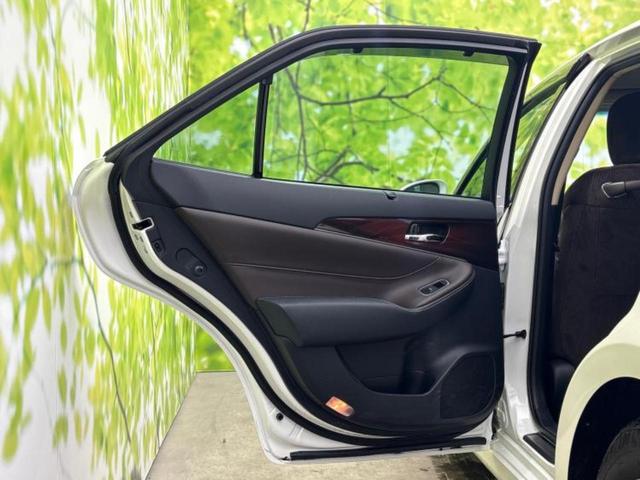 クラウンハイブリッド ハイブリッドロイヤルサルーンG 新品タイヤ/保証書/純正 8インチ ナビ/シートヒーター/ヘッドランプ LED/USBジャック/Bluetooth接続/ETC/EBD付ABS/横滑り防止装置/アイドリングストップ バックカメラ(22枚目)