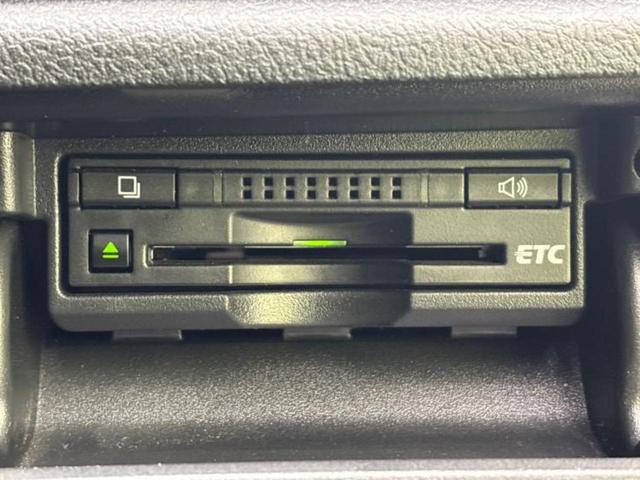 クラウンハイブリッド ハイブリッドロイヤルサルーンG 新品タイヤ/保証書/純正 8インチ ナビ/シートヒーター/ヘッドランプ LED/USBジャック/Bluetooth接続/ETC/EBD付ABS/横滑り防止装置/アイドリングストップ バックカメラ(24枚目)