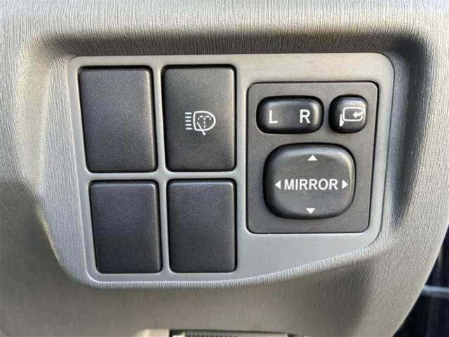 プリウス Sツーリングセレクション 新品タイヤ/純正 SDナビ/Bluetooth接続/ETC/EBD付ABS/ワンセグTV/アルミホイール 純正 17インチ/パワーウインドウ/エンジンスタートボタン/スマートキー/オートエアコン(15枚目)