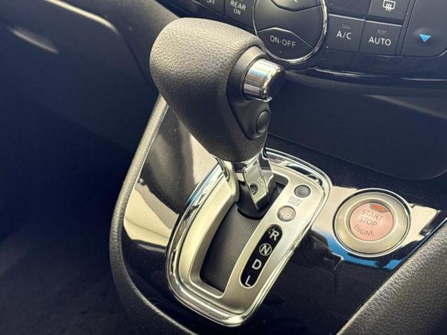 セレナ ハイウェイスターHVアドバンスドセーフティパッケ 保証書/純正 8インチ メモリーナビ/フリップダウンモニター 純正 11インチ/エマージェンシーブレーキ/両側電動スライドドア/アラウンドビューモニター/車線逸脱防止支援システム 衝突被害軽減システム(28枚目)