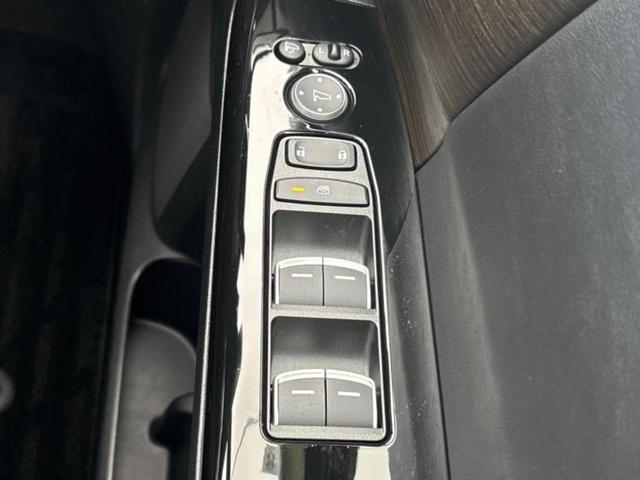 オデッセイハイブリッド eHEVアブソルート・EX 純正 11インチ メモリーナビ/フリップダウンモニター 純正 15.6インチ/ホンダセンシング/両側電動スライドドア/シートヒーター/マルチビューカメラシステム/車線逸脱防止支援システム 革シート(33枚目)