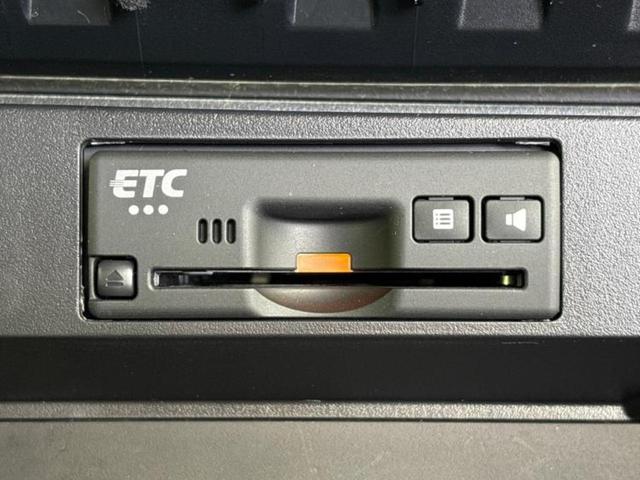 ソリオバンディット バンディットハイブリッドＭＶ　新品タイヤ／純正　８インチ　ＳＤナビ／衝突安全装置／両側電動スライドドア／シートヒーター　運転席／全方位モニター用カメラ／車線逸脱防止支援システム／ヘッドランプ　ＬＥＤ／Ｂｌｕｅｔｏｏｔｈ接続　ＥＴＣ（18枚目）