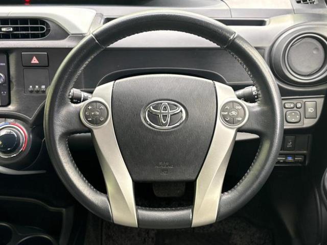 アクア Ｓ　新品タイヤ／純正　ＳＤナビ／ヘッドランプ　ＬＥＤ／Ｂｌｕｅｔｏｏｔｈ接続／ＥＴＣ／ＥＢＤ付ＡＢＳ／横滑り防止装置／アイドリングストップ／バックモニター／ワンセグＴＶ／ＤＶＤ／エアバッグ　運転席（13枚目）