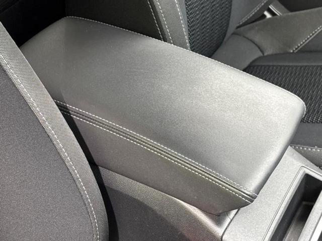 インプレッサスポーツ ４ＷＤ２．０ｉ－Ｓアイサイト　純正　８インチ　ＳＤナビ／衝突安全装置／車線逸脱防止支援システム／ヘッドランプ　ＬＥＤ／ＵＳＢジャック／Ｂｌｕｅｔｏｏｔｈ接続／ＥＴＣ／ＥＢＤ付ＡＢＳ／横滑り防止装置／アイドリングストップ　電動シート（29枚目）