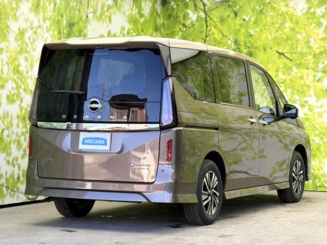 セレナ ４ＷＤ　ｅ－４ＯＲＣＥハイウェイスターＶ　保証書／純正　１２．３インチ　メモリーナビ／インテリジェントルームミラー／エマージェンシーブレーキ／両側電動スライドドア／シートヒーター　全席／アラウンドビューモニター／車線逸脱防止支援システム（3枚目）