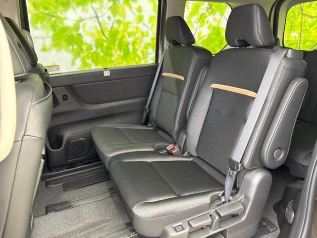 セレナ ４ＷＤ　ｅ－４ＯＲＣＥハイウェイスターＶ　保証書／純正　１２．３インチ　メモリーナビ／インテリジェントルームミラー／エマージェンシーブレーキ／両側電動スライドドア／シートヒーター　全席／アラウンドビューモニター／車線逸脱防止支援システム（7枚目）