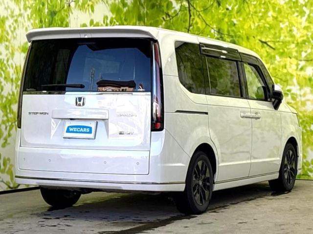 ステップワゴン ｅＨＥＶスパーダ　新品タイヤ／保証書／純正　１１インチ　ナビ／ホンダセンシング／両側電動スライドドア／シートヒーター／マルチビューカメラシステム／車線逸脱防止支援システム／電動バックドア／ドライブレコーダー　社外（3枚目）