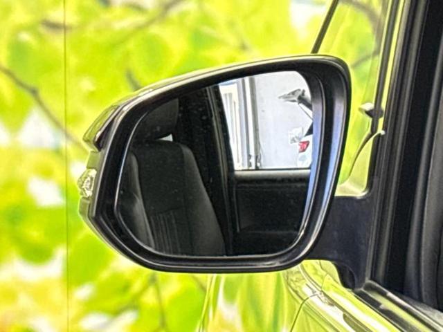 エスクァイア Ｇｉプレミアムパッケージブラックテーラード　新品タイヤ／純正エアロ／保証書／純正　９インチ　ＳＤナビ／衝突安全装置／両側電動スライドドア／シートヒーター　前席／車線逸脱防止支援システム／シート　ハーフレザー／ドライブレコーダー　純正　フルエアロ（41枚目）