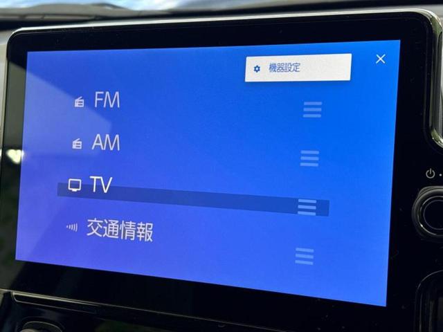 シエンタ ハイブリッドＺ　保証書／ディスプレイオーディオ＋ナビ１０インチ／衝突安全装置／両側電動スライドドア／シートヒーター　前席／車線逸脱防止支援システム／ヘッドランプ　ＬＥＤ／ＵＳＢジャック　衝突被害軽減システム　禁煙車（10枚目）