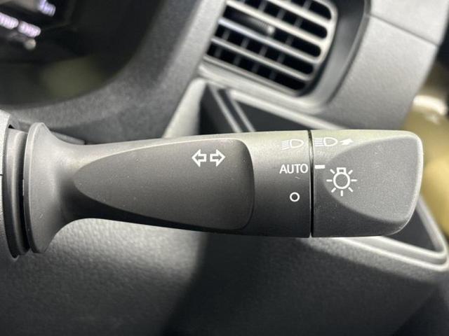 ハイゼットトラック ４ＷＤスタンダードノウヨウスペシャル　保証書／スマートアシスト（トヨタ・ダイハツ）／登録済未使用車／ヘッドランプ　ＨＩＤ／横滑り防止装置／アイドリングストップ／禁煙車／エアバッグ　運転席／エアバッグ　助手席／パワーステアリング　４ＷＤ（12枚目）