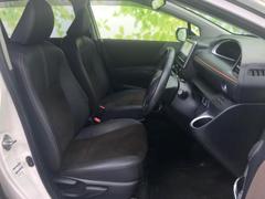 「この車の写真をもっと見たい」「状態が気になる」「この装備はついている？」どんな小さな疑問でもお気軽にお問い合わせください！ 4