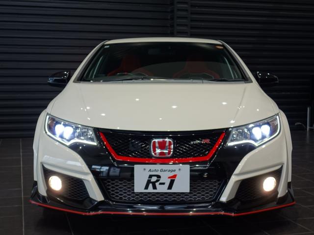 シビック タイプＲ　７５０台限定車　ｂｒｅｍｂｏ製キャリパー　ＴＹＰＥＲ専用シート　ＬＥＤヘッドライト　クルーズコントロール（3枚目）