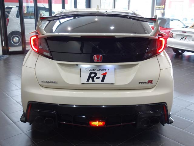 シビック タイプＲ　７５０台限定車　ｂｒｅｍｂｏ製キャリパー　ＴＹＰＥＲ専用シート　ＬＥＤヘッドライト　クルーズコントロール（10枚目）