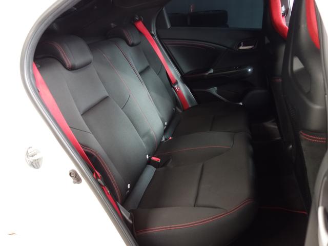 シビック タイプＲ　７５０台限定車　ｂｒｅｍｂｏ製キャリパー　ＴＹＰＥＲ専用シート　ＬＥＤヘッドライト　クルーズコントロール（24枚目）