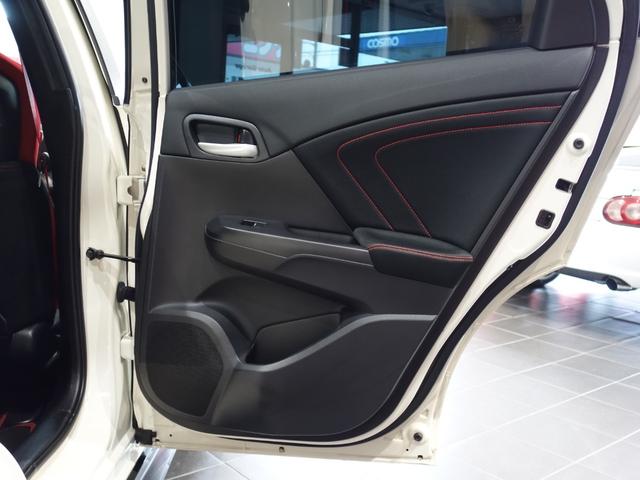 シビック タイプＲ　７５０台限定車　ｂｒｅｍｂｏ製キャリパー　ＴＹＰＥＲ専用シート　ＬＥＤヘッドライト　クルーズコントロール（44枚目）