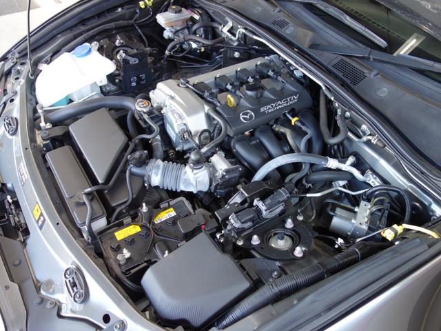 ロードスター Sスペシャルパッケージ ユーザー買取 6MT マツダコネクト USB端子×2 AUX端子 トルセンLSD ブラックメタリックAW OPカラー(マシーングレープレミアムM) ETC(35枚目)