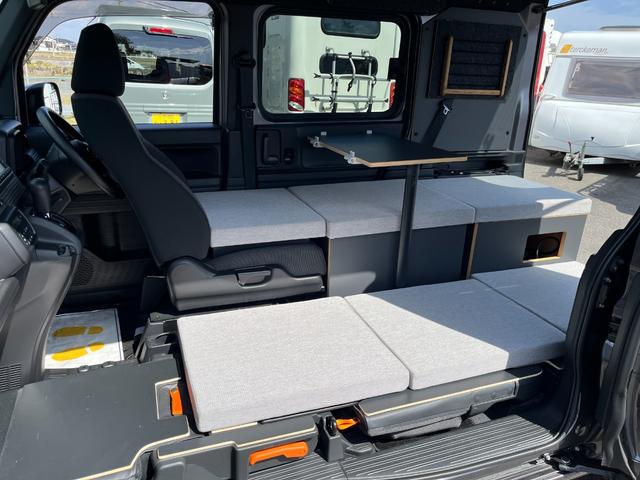 Ｎ－ＶＡＮ＋スタイル ファン・ターボホンダセンシング　軽キャンパー仕様　ポータブル電源仕様　運転席回転シート　ベッドマット　テーブル　ＬＥＤ照明　ホンダセンシング　純正ＳＤナビ　バックカメラ　ＥＴＣ　ドライブレコーダー（18枚目）