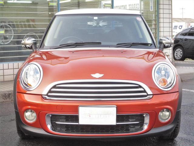 ＭＩＮＩ クーパー　／後期型／走行距離６１，０００ｋｍ／純正１５ＡＷ／フォグ／ＡＵＴＯエアコン／本革巻ステア／マニュアルモード／純正オーディオ／ＡＵＸ接続可／ＥＴＣ／キーレス／プッシュスタート／タイミングチェーン（24枚目）