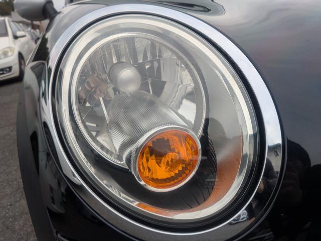 ＭＩＮＩ クーパー　クラブマン　／記録簿／走行距離３９０００ｋｍ／車検：２年付／社外ナビ／ワンセグ／ＥＴＣ／本革巻ステアリング／パドルシフト／ＡＵＴＯエアコン／マニュアルモード／タイミングチェーン（14枚目）