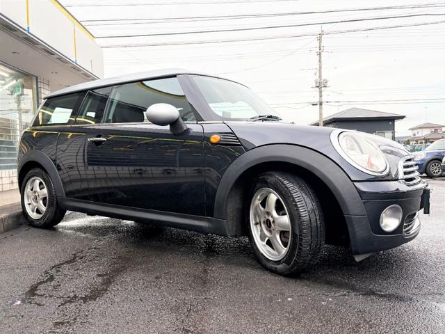 ＭＩＮＩ クーパー　クラブマン　／記録簿／走行距離３９０００ｋｍ／車検：２年付／社外ナビ／ワンセグ／ＥＴＣ／本革巻ステアリング／パドルシフト／ＡＵＴＯエアコン／マニュアルモード／タイミングチェーン（43枚目）