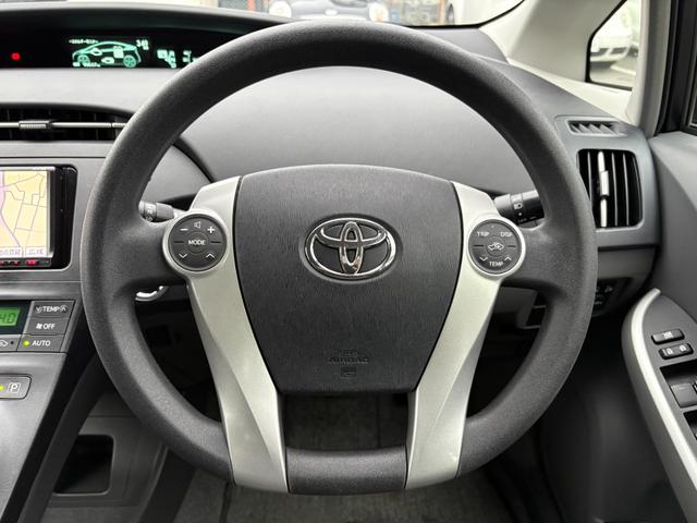 プリウス Ｓ　／寒冷地仕様車／車検：２年付／イクリプスナビ／Ｂｌｕｅｔｏｏｔｈ接続／フルセグ視聴／ＤＶＤ再生／ミュージックサーバー／社外１５ＡＷ／スマートキー／ＡＵＴＯエアコン／タイミングチェーン（27枚目）