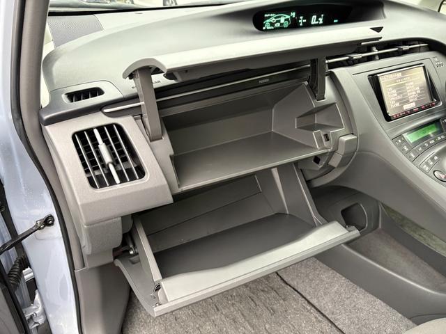 プリウス Ｓ　／寒冷地仕様車／車検：２年付／イクリプスナビ／Ｂｌｕｅｔｏｏｔｈ接続／フルセグ視聴／ＤＶＤ再生／ミュージックサーバー／社外１５ＡＷ／スマートキー／ＡＵＴＯエアコン／タイミングチェーン（30枚目）