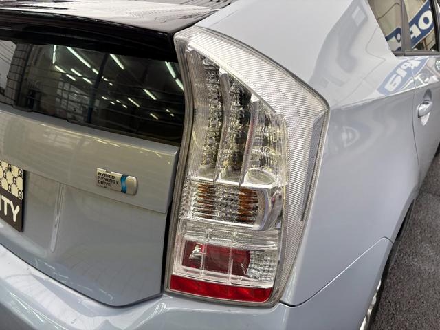プリウス Ｓ　／寒冷地仕様車／車検：２年付／イクリプスナビ／Ｂｌｕｅｔｏｏｔｈ接続／フルセグ視聴／ＤＶＤ再生／ミュージックサーバー／社外１５ＡＷ／スマートキー／ＡＵＴＯエアコン／タイミングチェーン（33枚目）