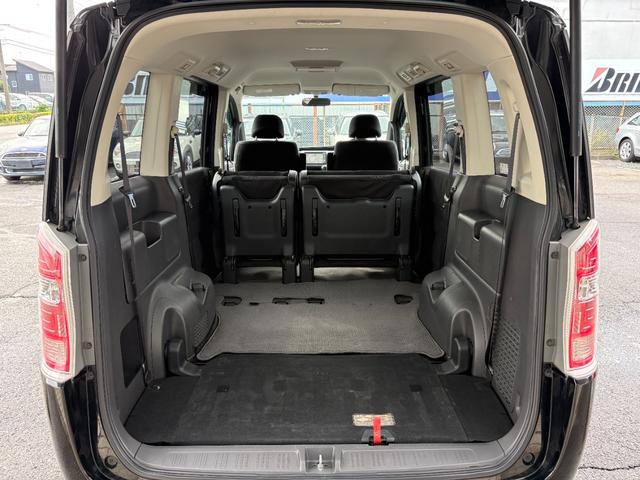 ステップワゴン G HIDエディション /特別仕様車/車検:2年付/両側電動スライドドア/フリップダウンモニター/純正ナビ/バックカメラ/ワンセグ/DVD再生/社外18AW/HID/ETC/AUTOエアコン/タイミングチェーン(11枚目)