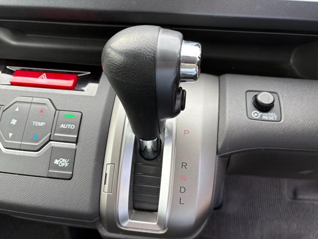 ステップワゴン G HIDエディション /特別仕様車/車検:2年付/両側電動スライドドア/フリップダウンモニター/純正ナビ/バックカメラ/ワンセグ/DVD再生/社外18AW/HID/ETC/AUTOエアコン/タイミングチェーン(30枚目)