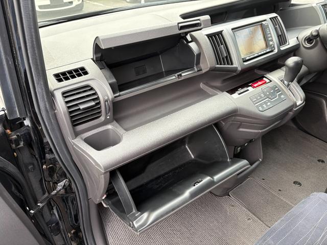 ステップワゴン G HIDエディション /特別仕様車/車検:2年付/両側電動スライドドア/フリップダウンモニター/純正ナビ/バックカメラ/ワンセグ/DVD再生/社外18AW/HID/ETC/AUTOエアコン/タイミングチェーン(34枚目)