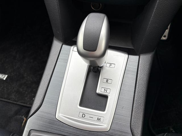 レガシィツーリングワゴン 2.5i Bスポーツアイサイト Gパッケージ /後期型/特別仕様車/4WD/アイサイト/車検:2年付/電動シート+ハーフレザー/カロッツェリアナビ/バックカメラ/Bluetooth/フルセグ/純正17AW/HIDヘッドライト/ETC/Tチェーン(30枚目)