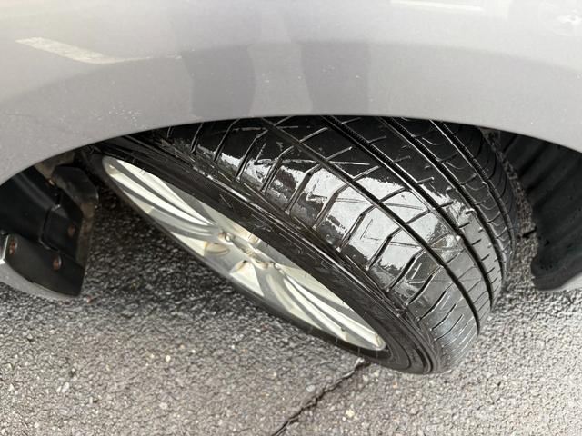 レガシィツーリングワゴン 2.5iアイサイト /車検:2年付/走行57000km/4WD/アイサイト/電動シート/カロッツェリアナビ/バックカメラ/フルセグ/純17インチアルミ/HID/ETC/スマキー/革巻ステア/パドルシフト/AUTOエアコン(17枚目)